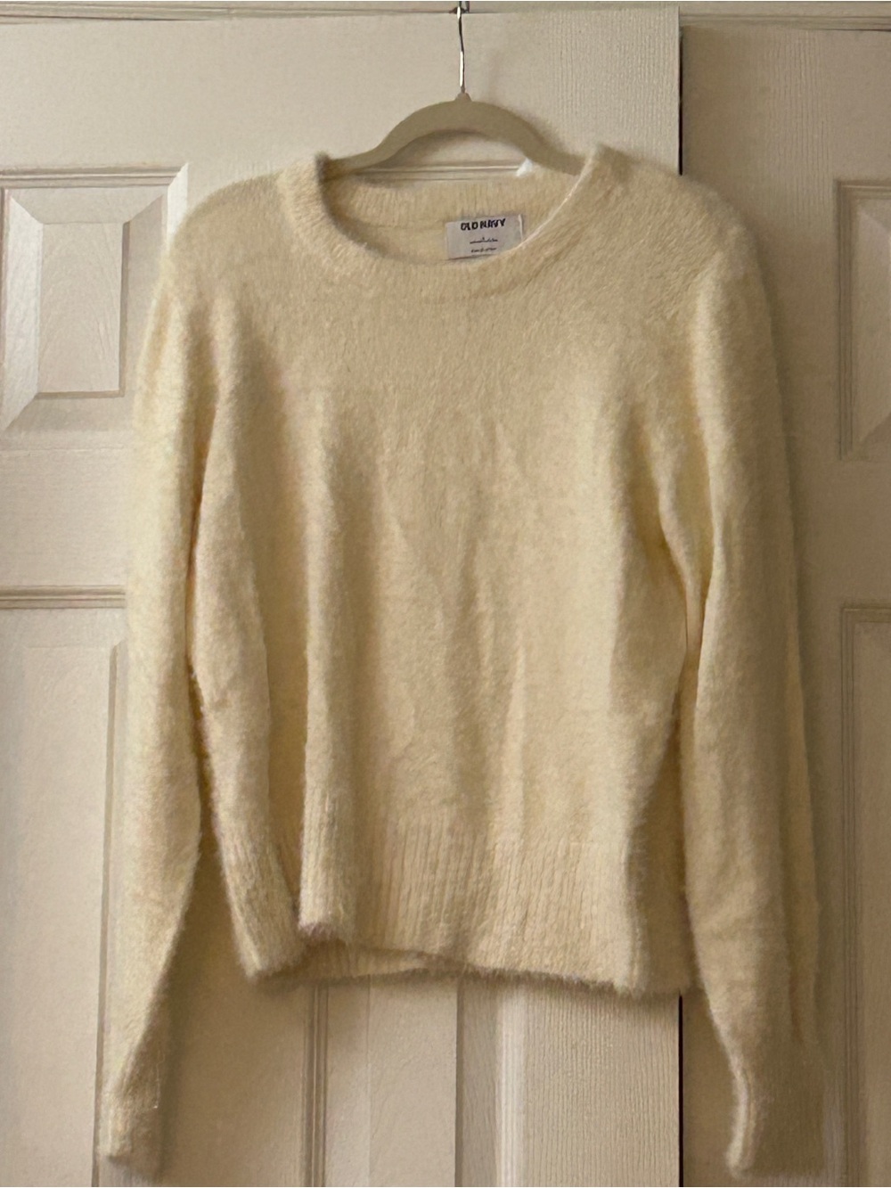 Old Navy Women's L Large Cream Fuzzy Eyelash Knit Crewneck Sweater Soft Cozy Exc